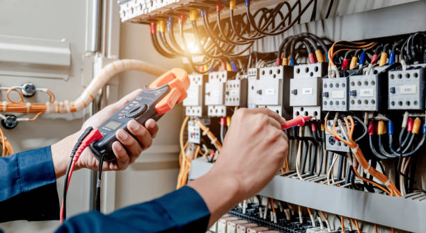 Best Circuit Breaker Repair  in Lewistown, IL